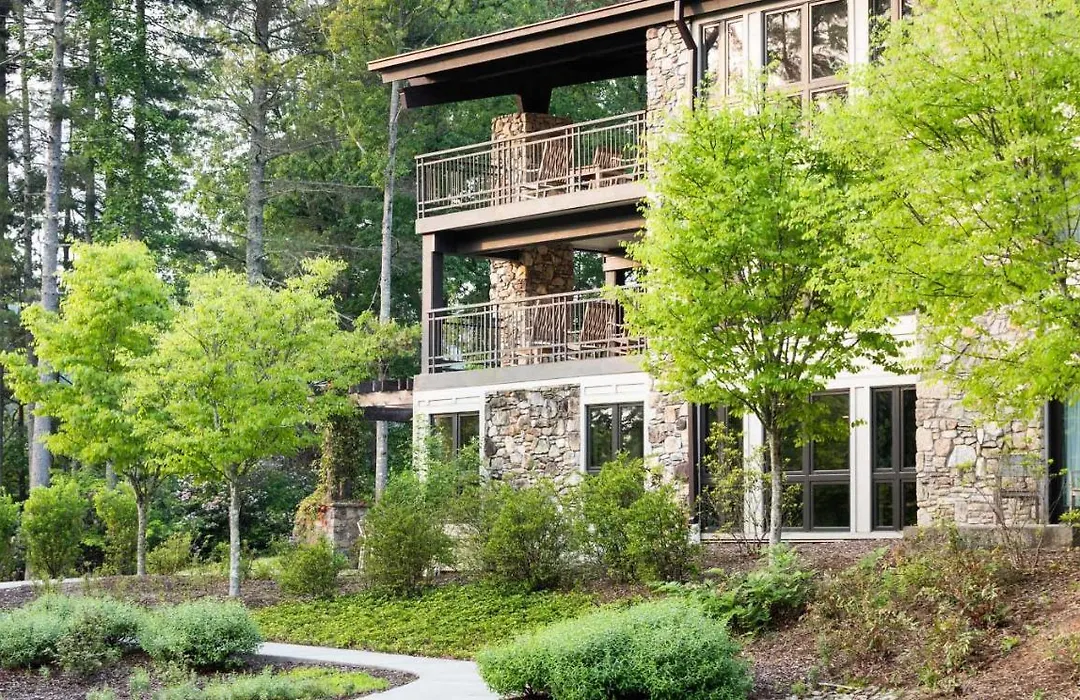 Kanuga Inn & Lodging-1