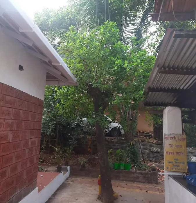Triskelion - Bed And Breakfast, Family Home Stay By Joshi Brothers-1