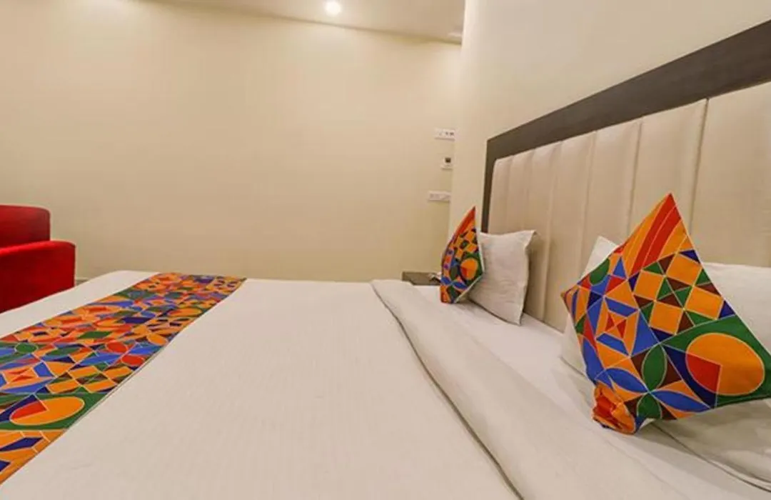 Fabhotel Agk-1