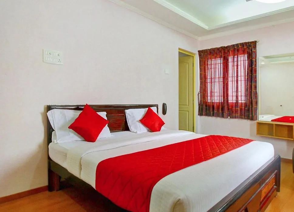 Sasti Hotel Palani-1