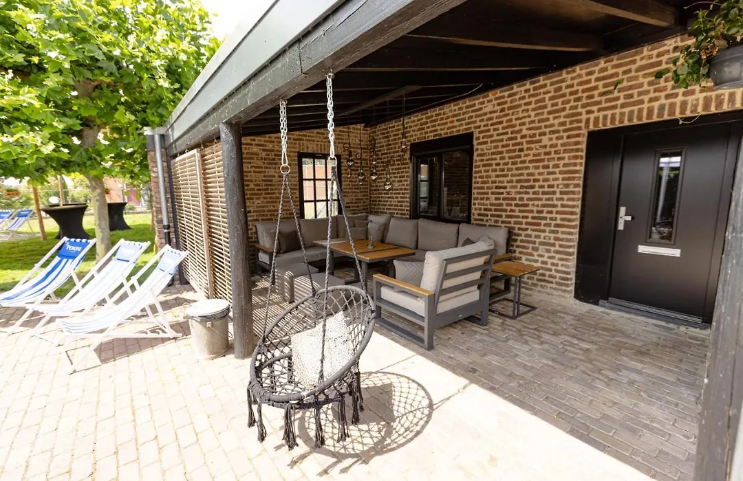 Vet - Bed & Breakfast-1