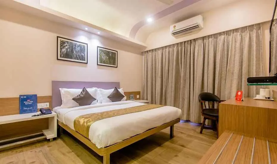 Seasons Hotel-1