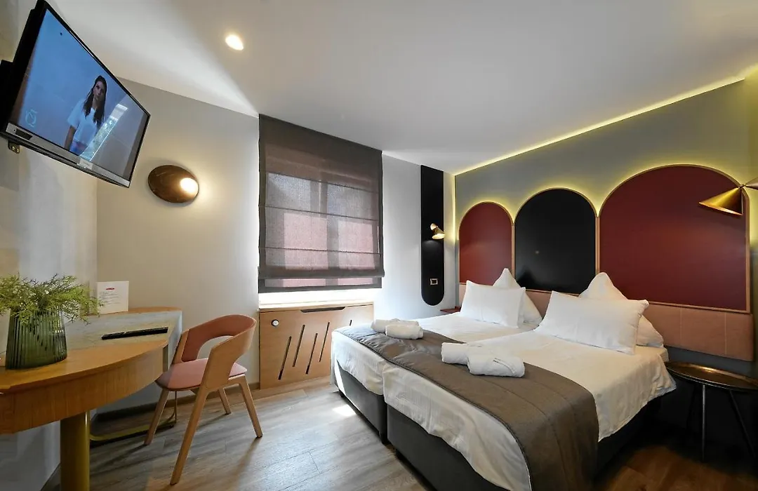 Hotel-Restaurant Axion-1