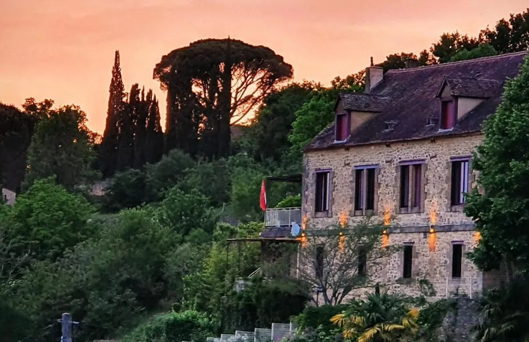 Les Hauts De Domme - Chambres D'Hotes-1
