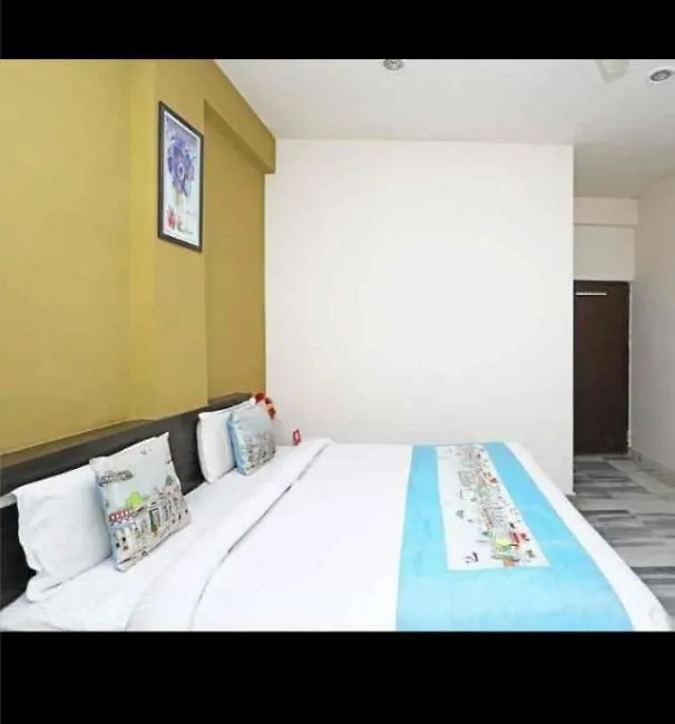 Hotel Taj Signature By Wb Inn-1