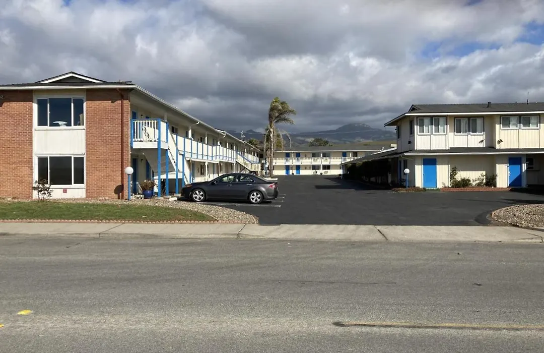 Coast Riders Inn-1