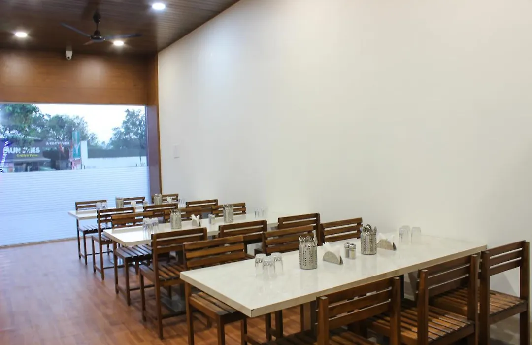 Hotel Rain Sky Inn-1
