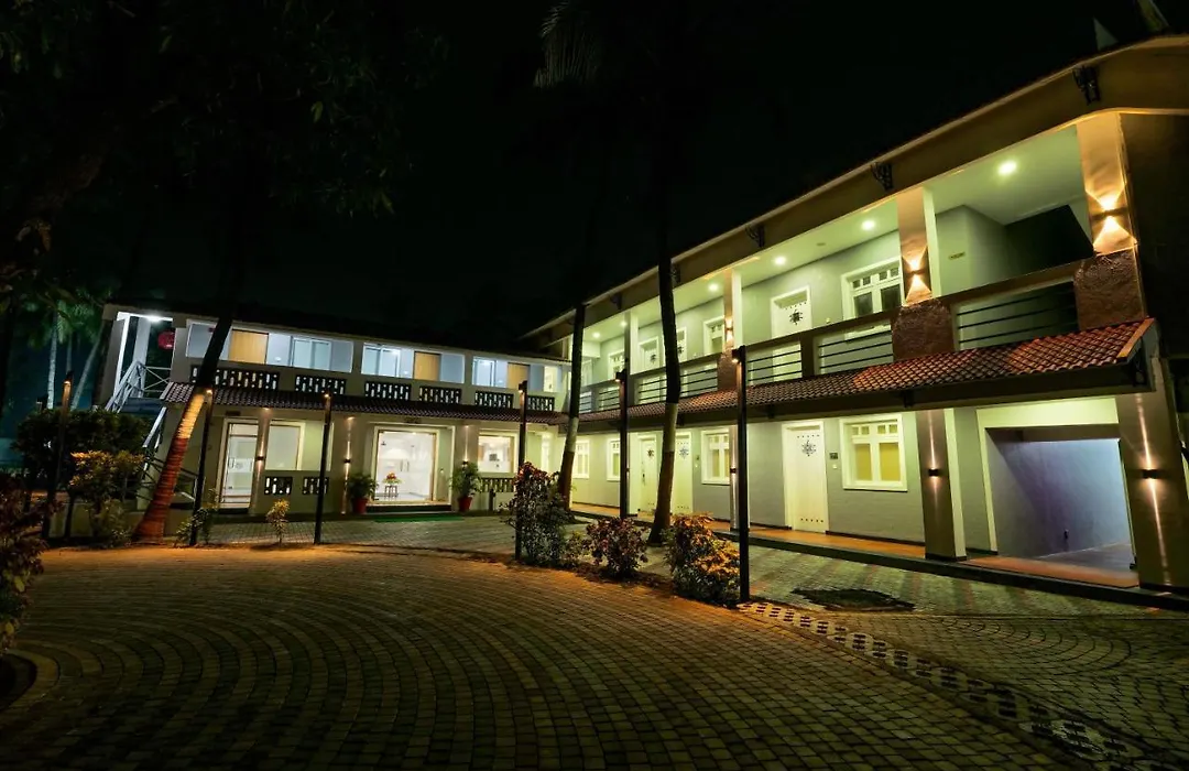 Gold Beach Villa-1