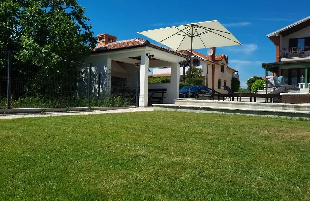 Villa Lukas-1