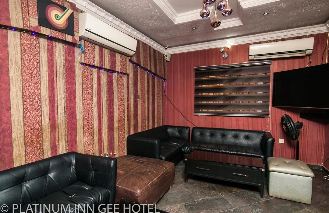 Platinum Inn Gee Hotel-1