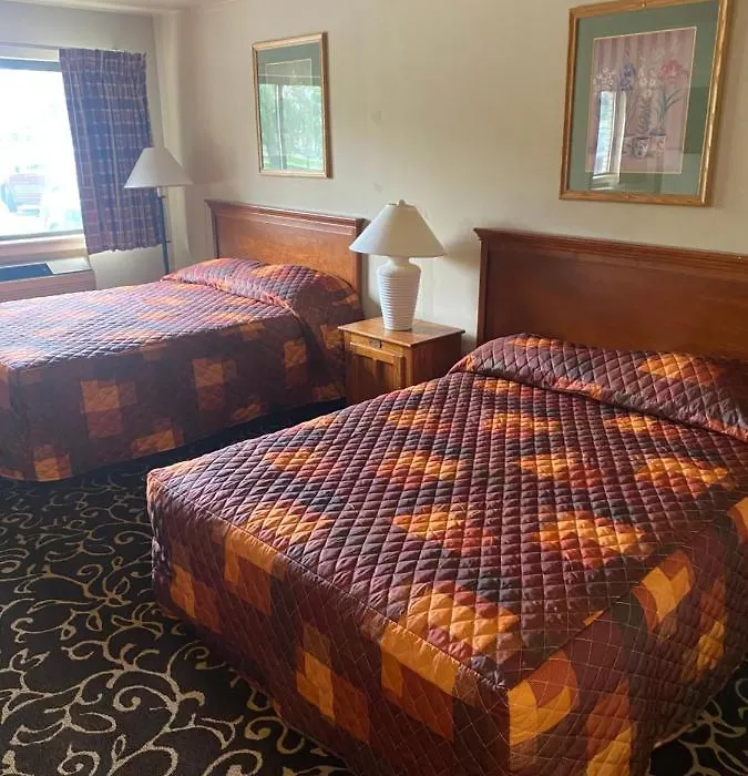 Malibu Inn-1