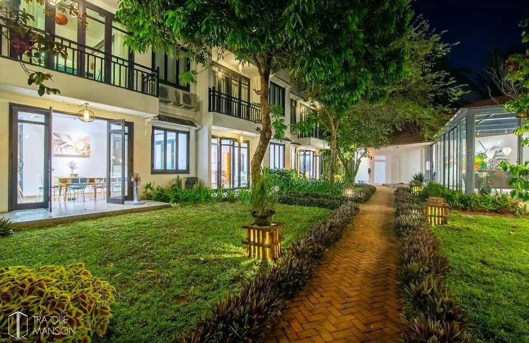 Tra Que Mansion-1
