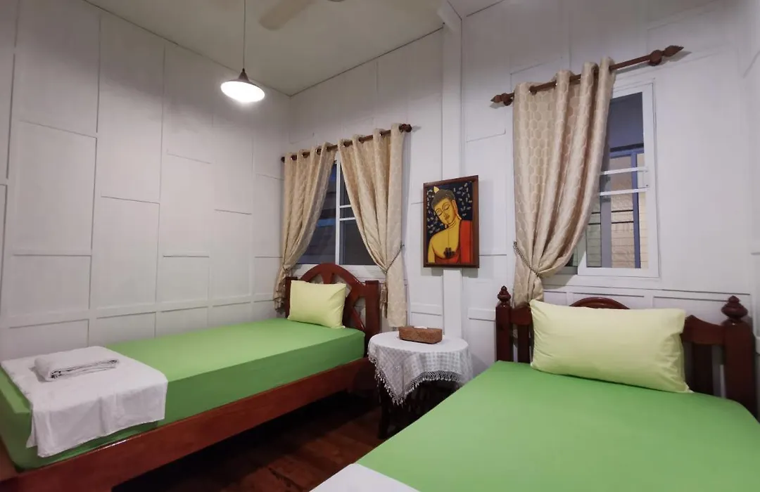 Tavee Guesthouse-1