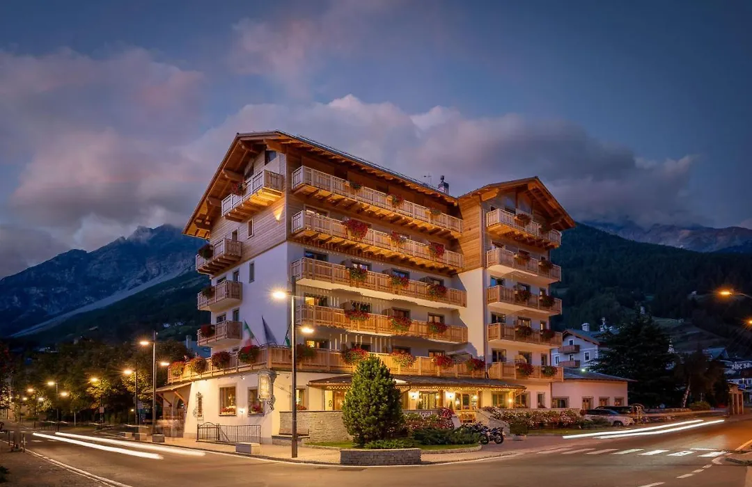 Hotel Baita Dei Pini-1