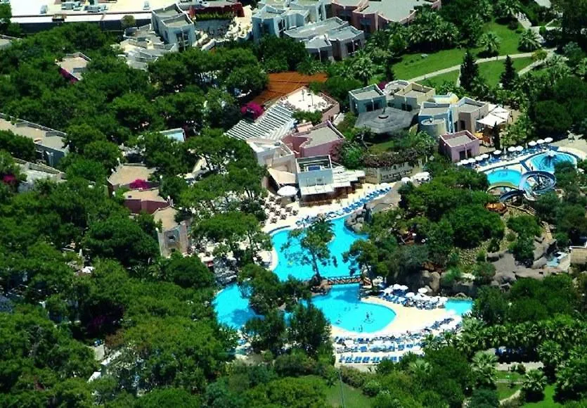 Blue Waters Club-1