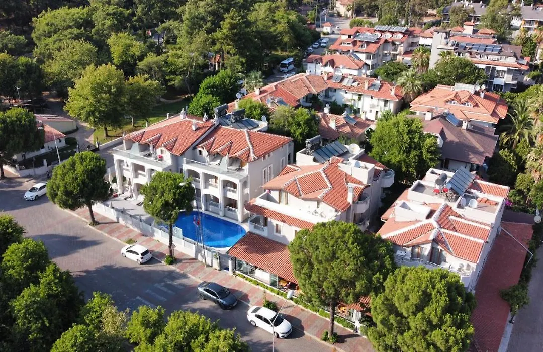 Arya Hotel-1