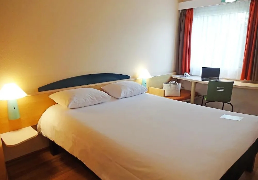 Ibis Koeln Frechen-1