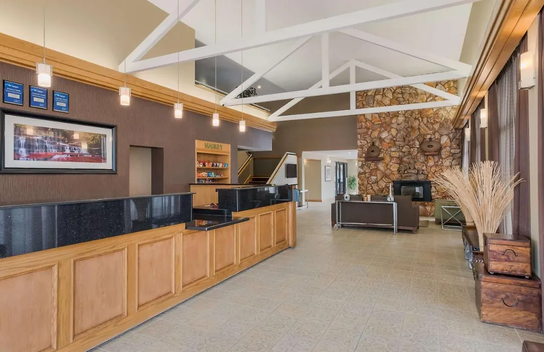 Best Western Town And Country Inn-1