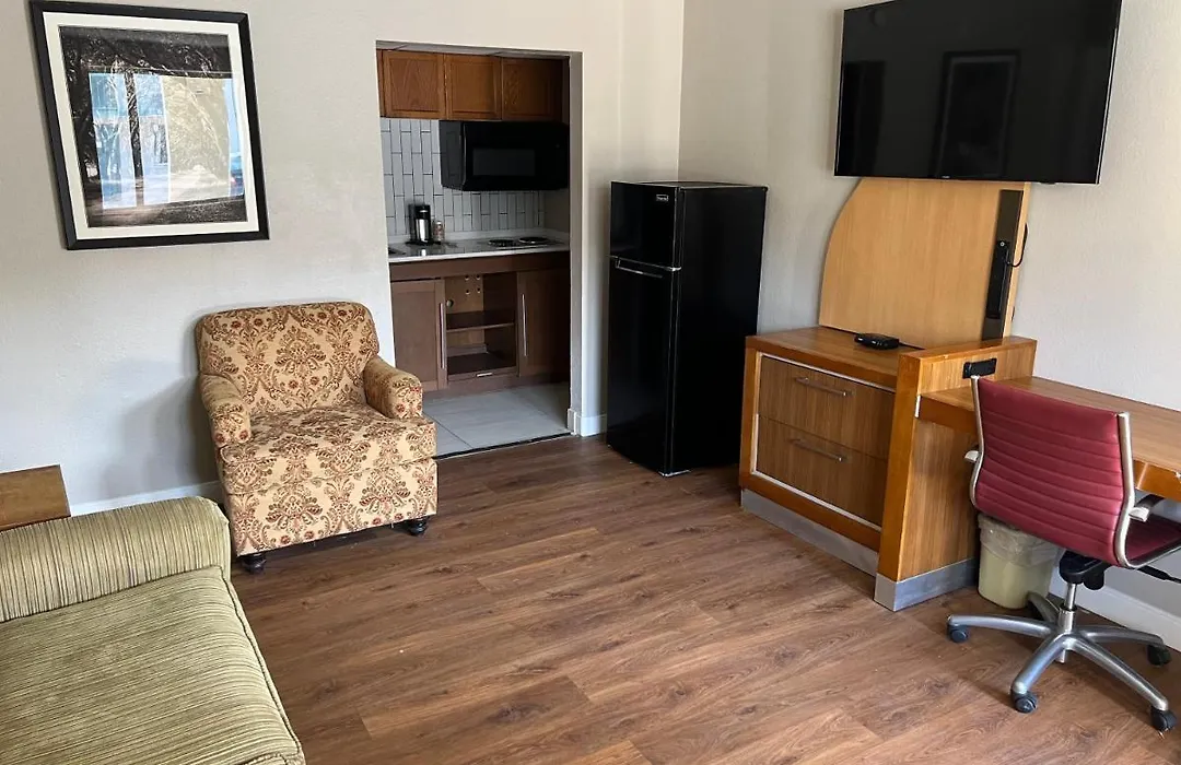 Baymont Inn By Wyndham Odessa University Area-1