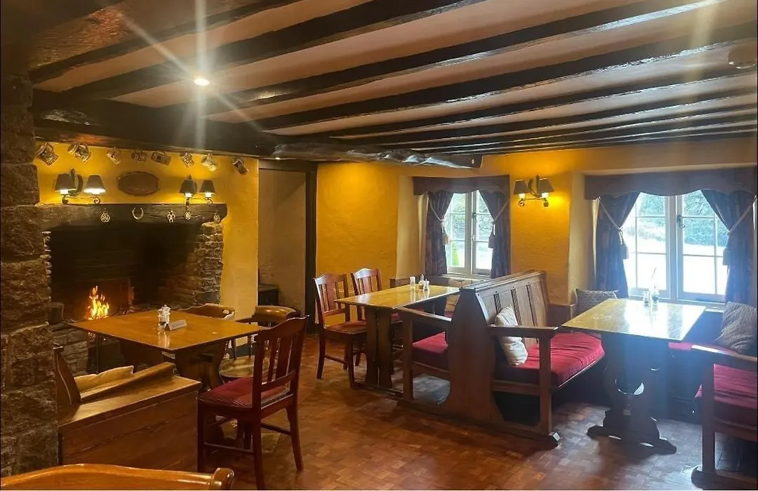 The Hoops Inn & Country Hotel-1