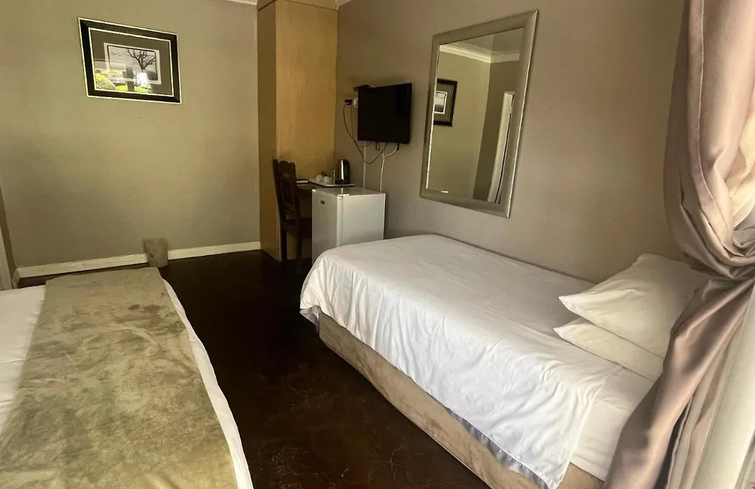 Toro Guest House-1