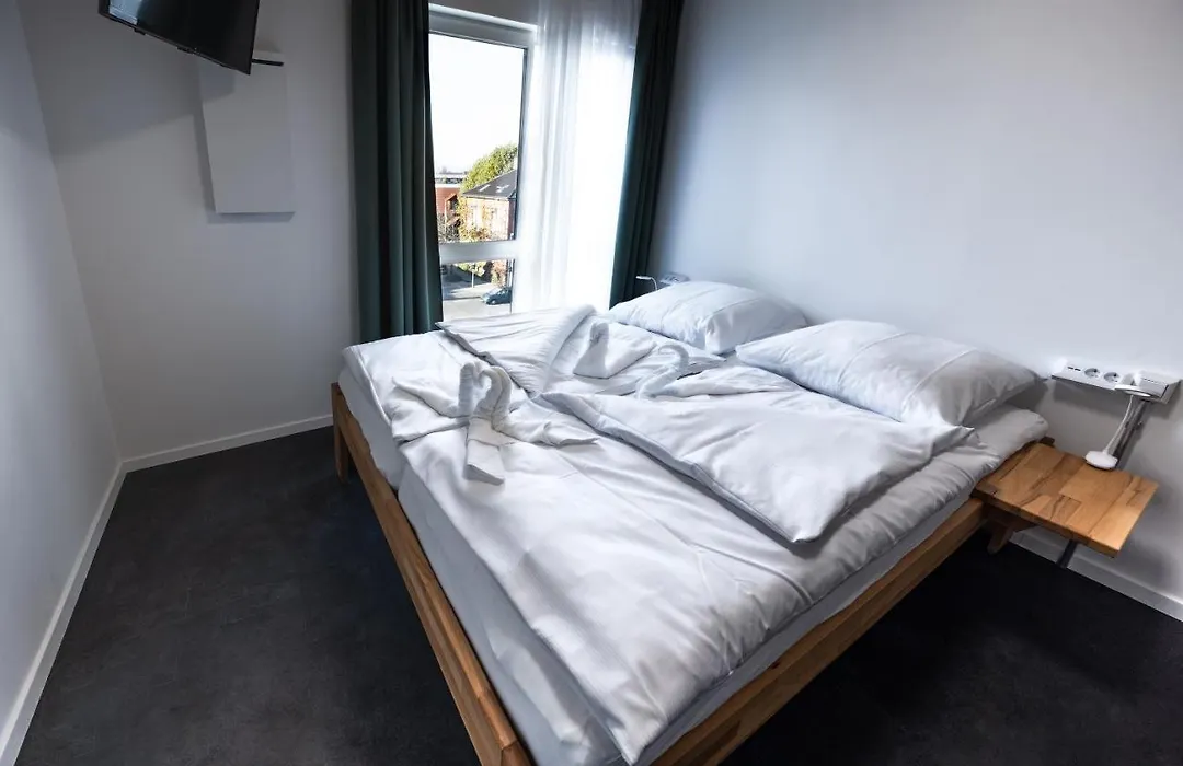 Boardinghouse-Landau-1