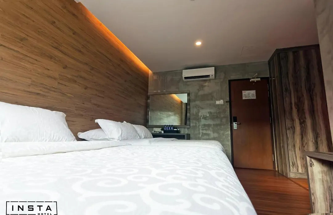 Insta Hotel-1
