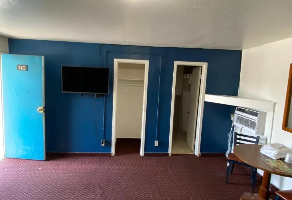 Western Inn-1