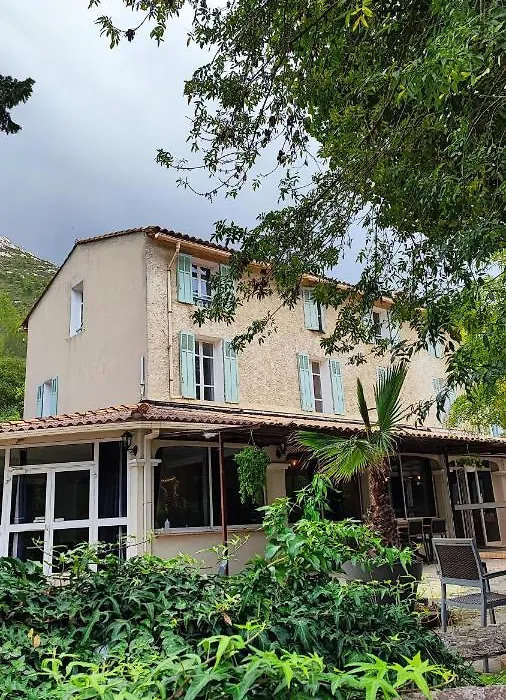 Logis Hôtel&Restaurant du Parc-1