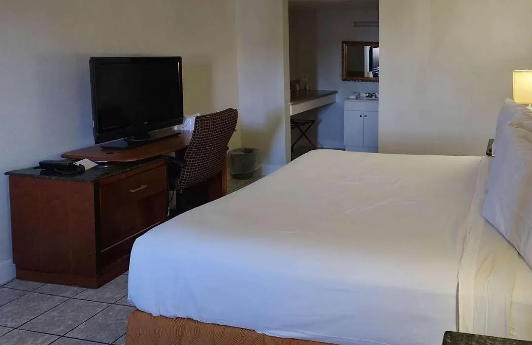 Americas Best Value Inn-Henderson/Lake Mead-1