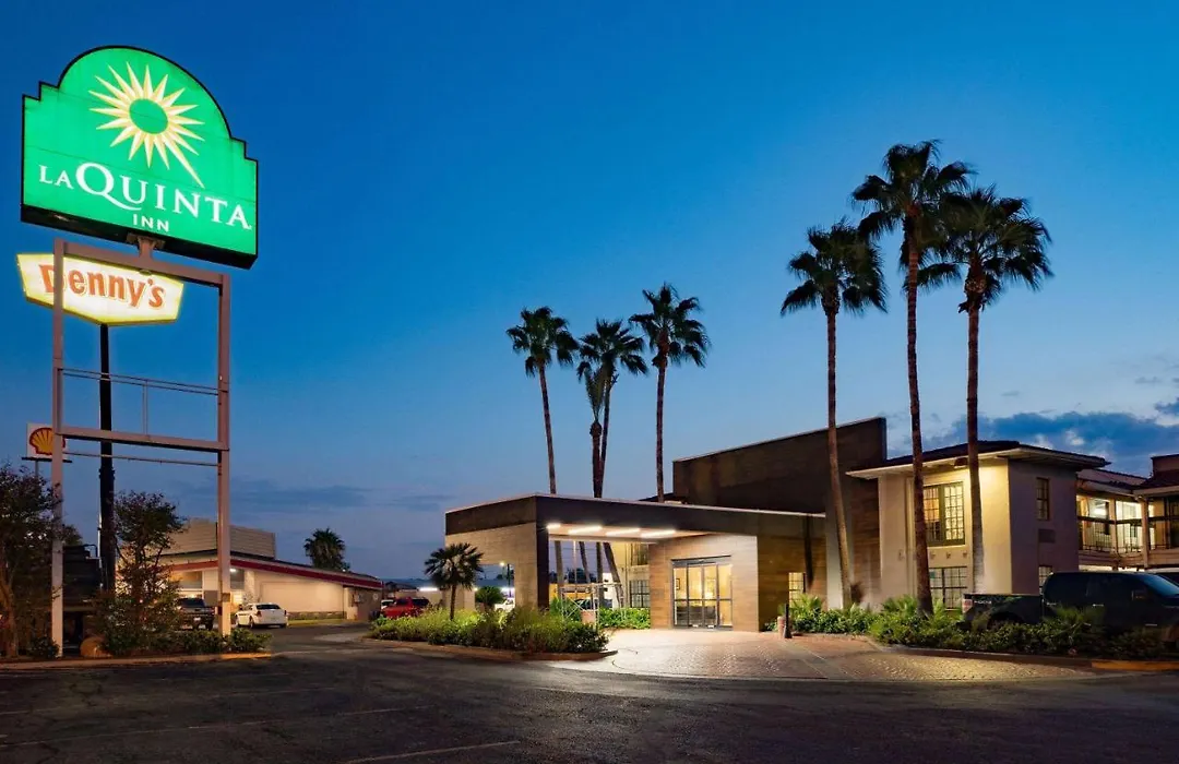 La Quinta Inn By Wyndham Laredo I-35-1