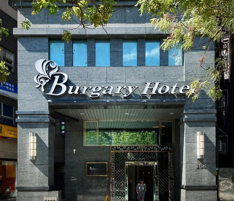 Burgary Hotel-1