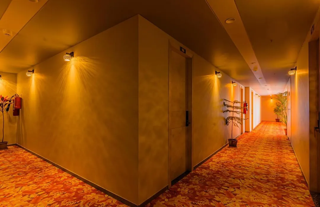 Hotel The Grand Heaven-1