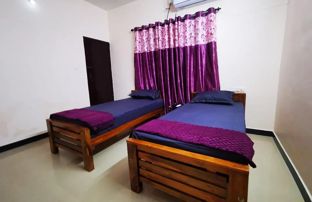 J2 Home Stay - Luxury Homes With Caravan Services-1