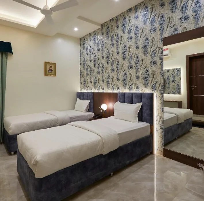 Hotel Rose Gold-1