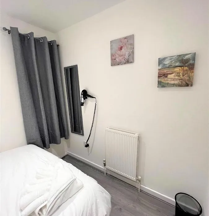 Stepney Green Beds To Stay 24-1