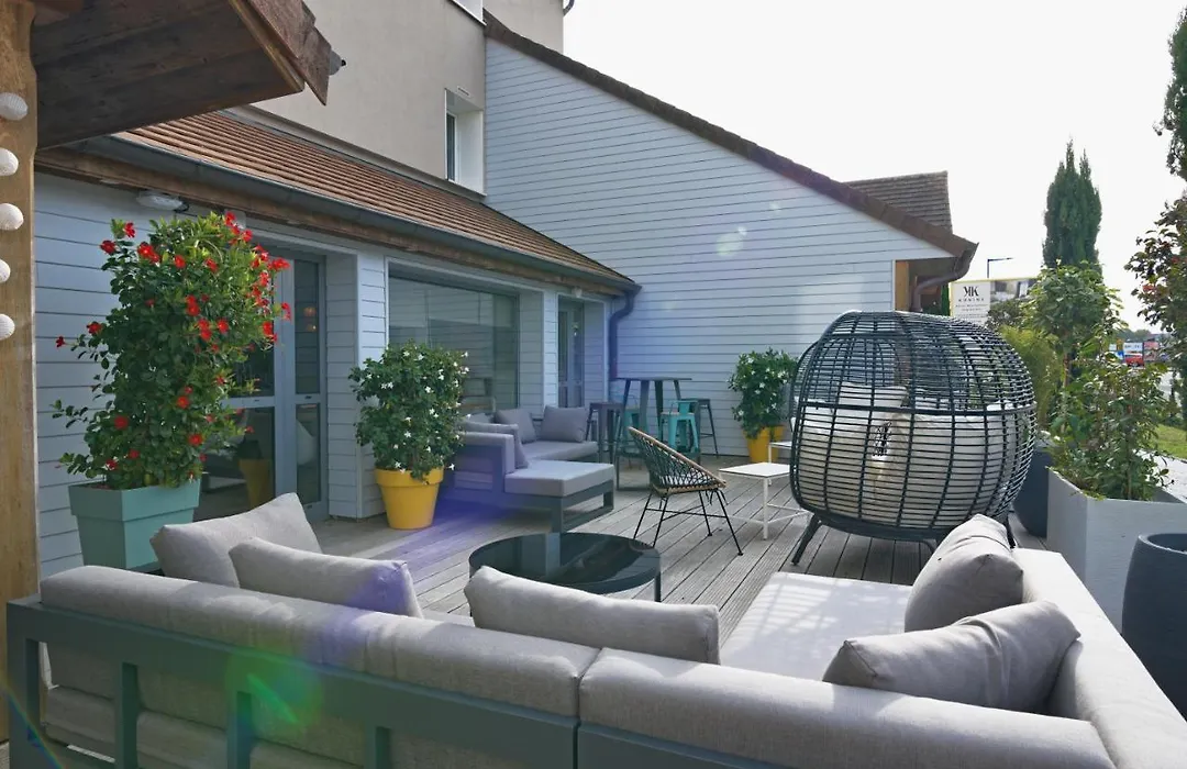 Konine - Hotel & Bar & Restaurant-1