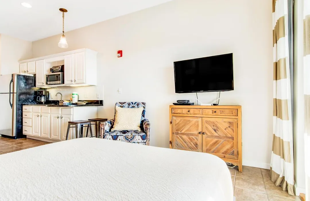 Inn At Seacrest 403-1