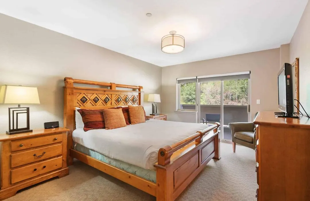 St James Place By East West Hospitality-1