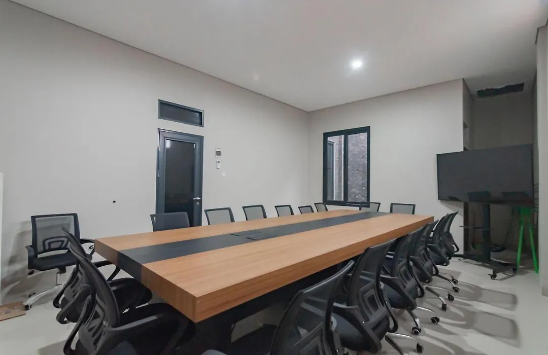 Urbanview Elephant Eleven Residence Bandung-1