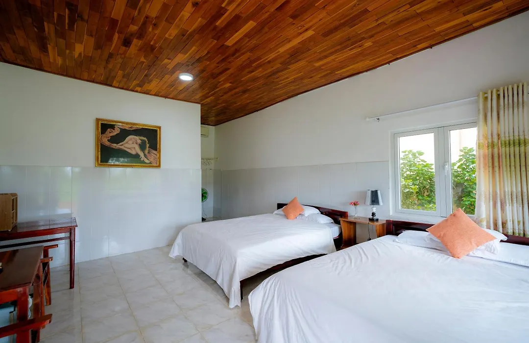 Thai Tan Tien Bungalow-1