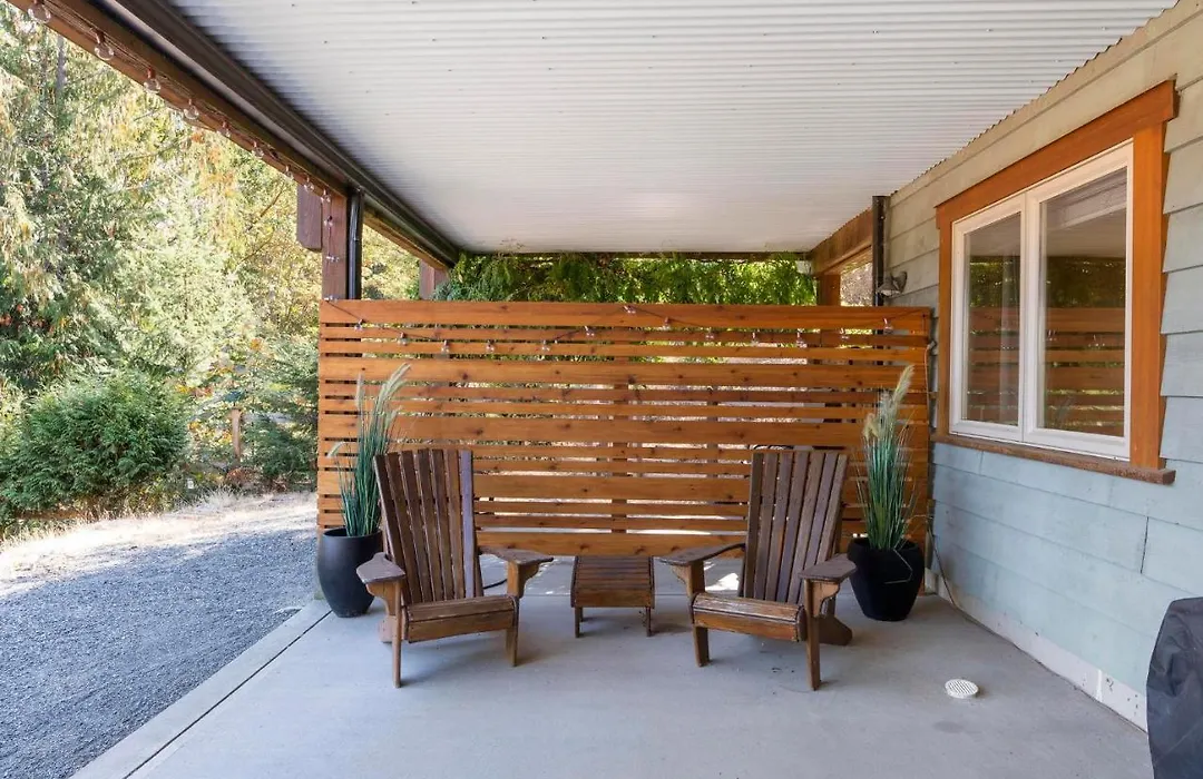 Shawnigan Hills Guest Suite-1