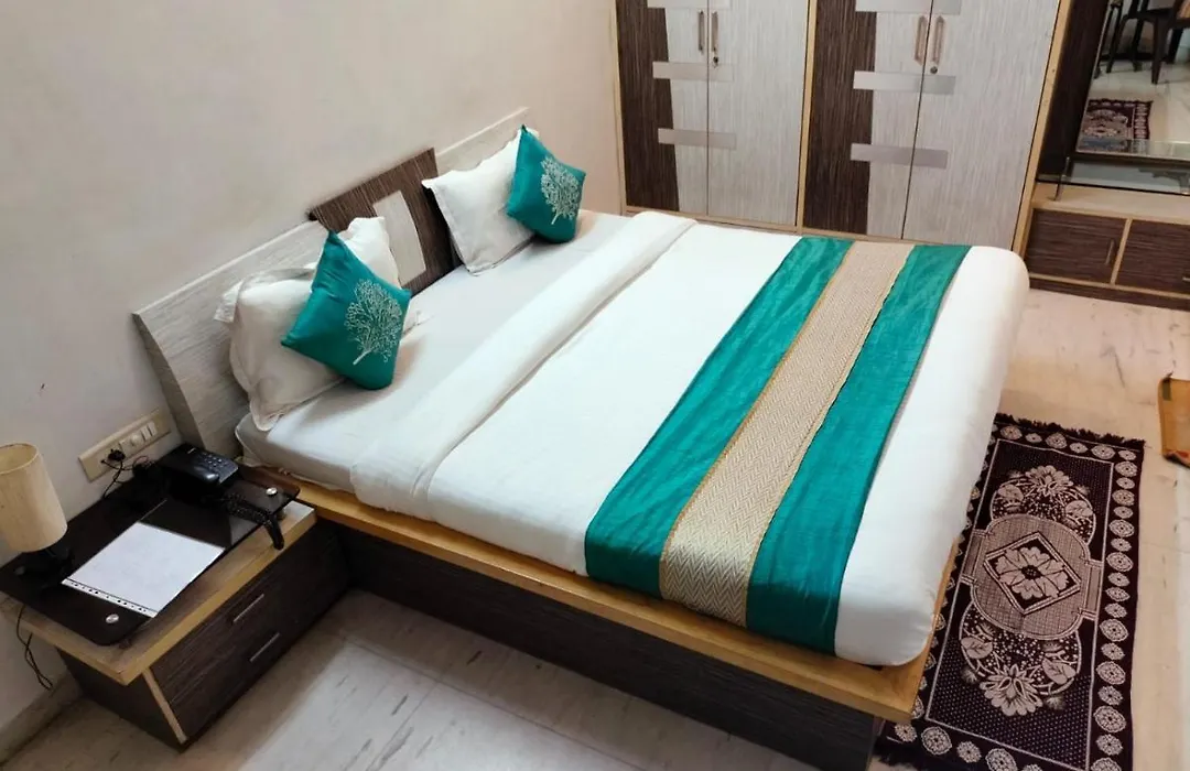 Home Stay Inn 5 Min From Sardar Vallabhbhai Patel International Airport Ahmedabad-1