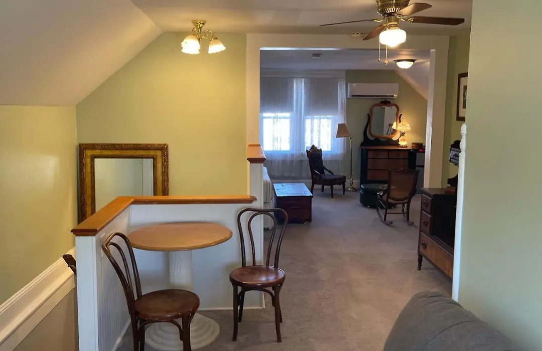The Grey Swan Inn Llc-1