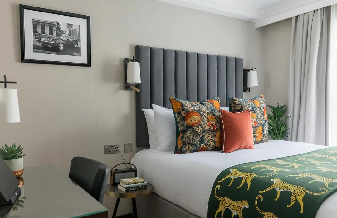 The Selwyn, Richmond-1