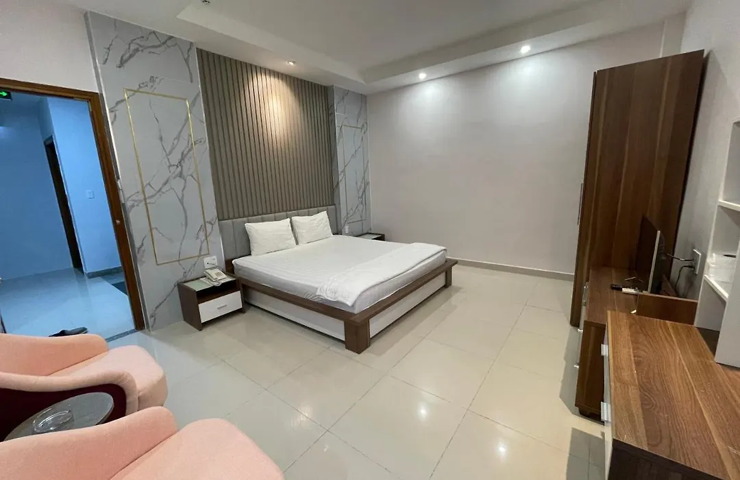 Michelle Hotel-1
