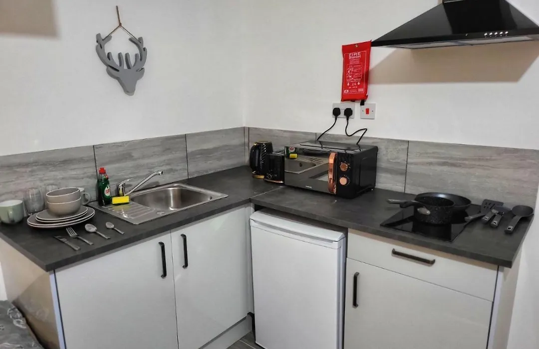 Easy Living Nottingham - Burns Street-1