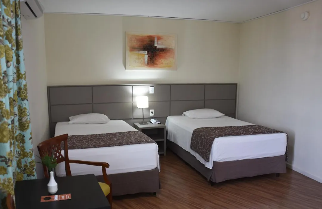 Hotel Golden Park Internacional Foz & Convencoes By Nacional Inn-1
