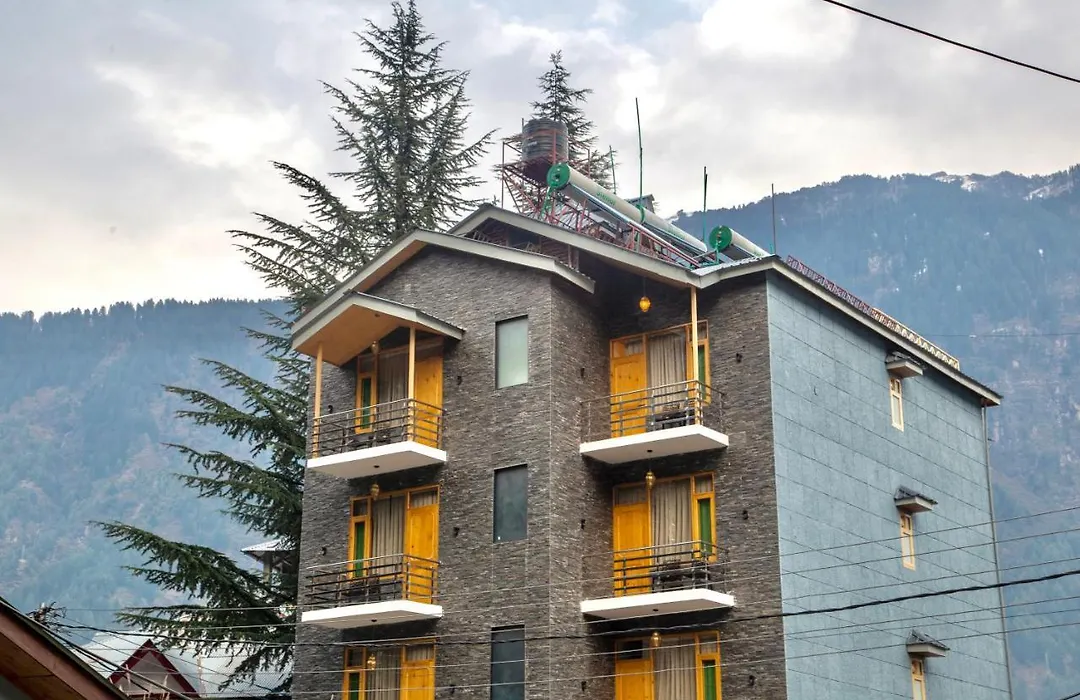 North Deodar Avenue, Manali-1