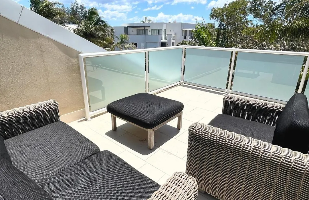 The Terraces Main Beach-1